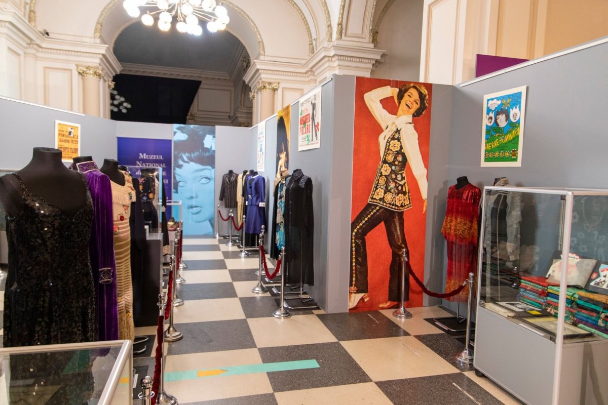 Cariera Margaretei Pâslaru, într-o expoziţie  246516