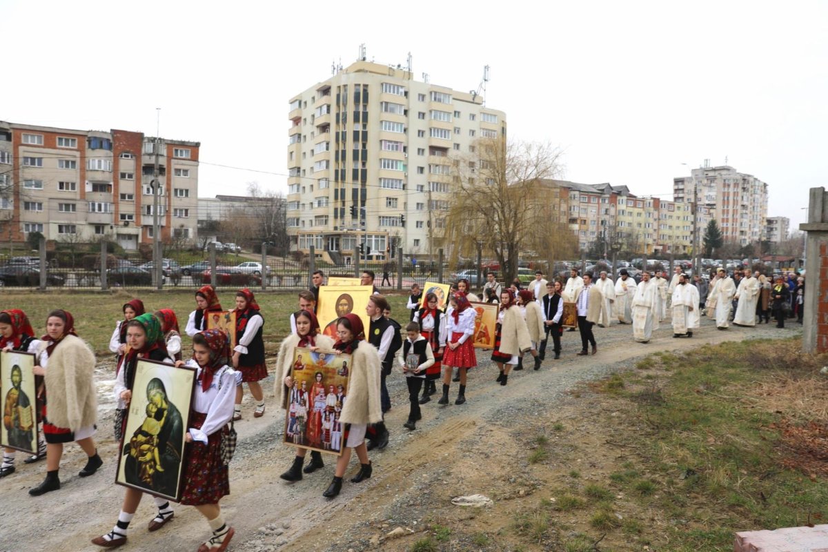 Procesiune la Catedrala Episcopală din Baia Mare în Duminica Ortodoxiei 246530