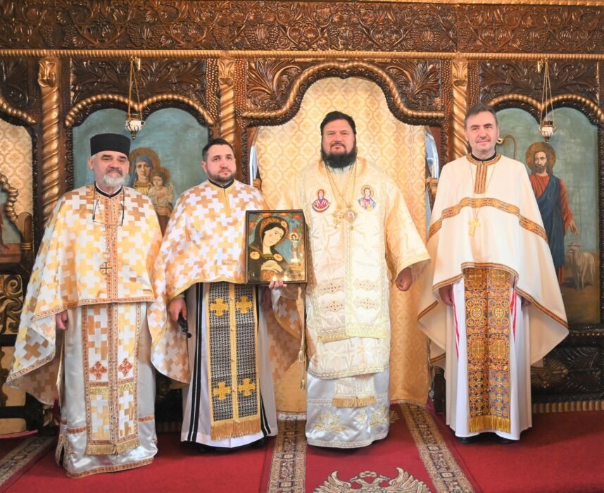 Slujbă de binecuvântare în localitatea Șasa, Sălaj 246536