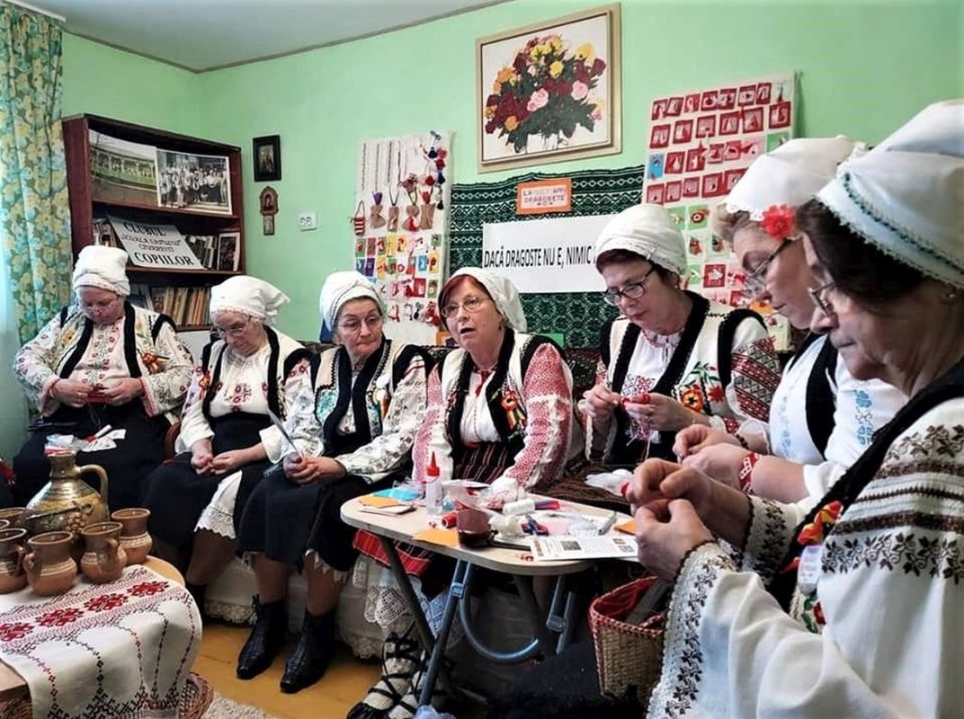 „Pregătim viitorul investind în copii fără să uităm de vârstnici” 246624