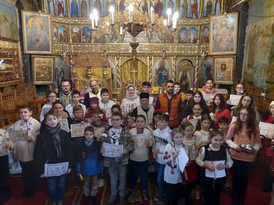 Premii pentru elevii de la Liceul „Nicolae Iorga” din Pașcani 246777