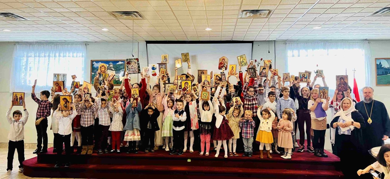 Procesiuni cu sfinte icoane la Chicago 246656