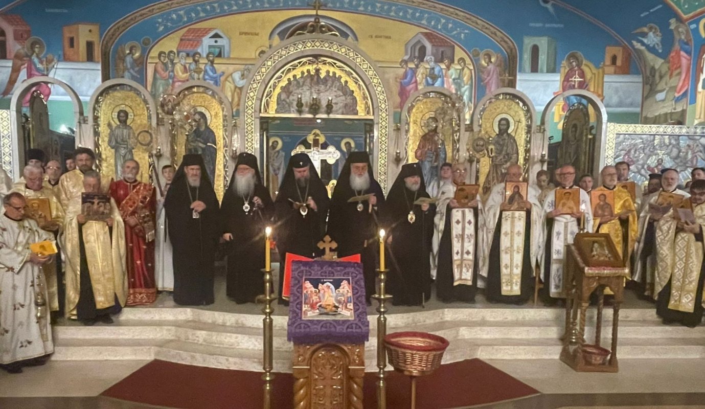 Procesiuni cu sfinte icoane la Chicago 246657