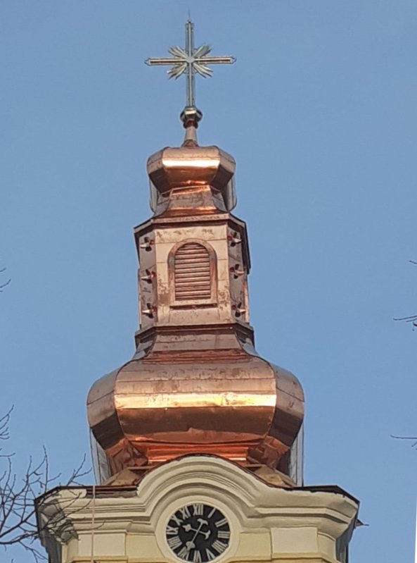 Sfințirea crucii de pe turla unei biserici timișene 246655