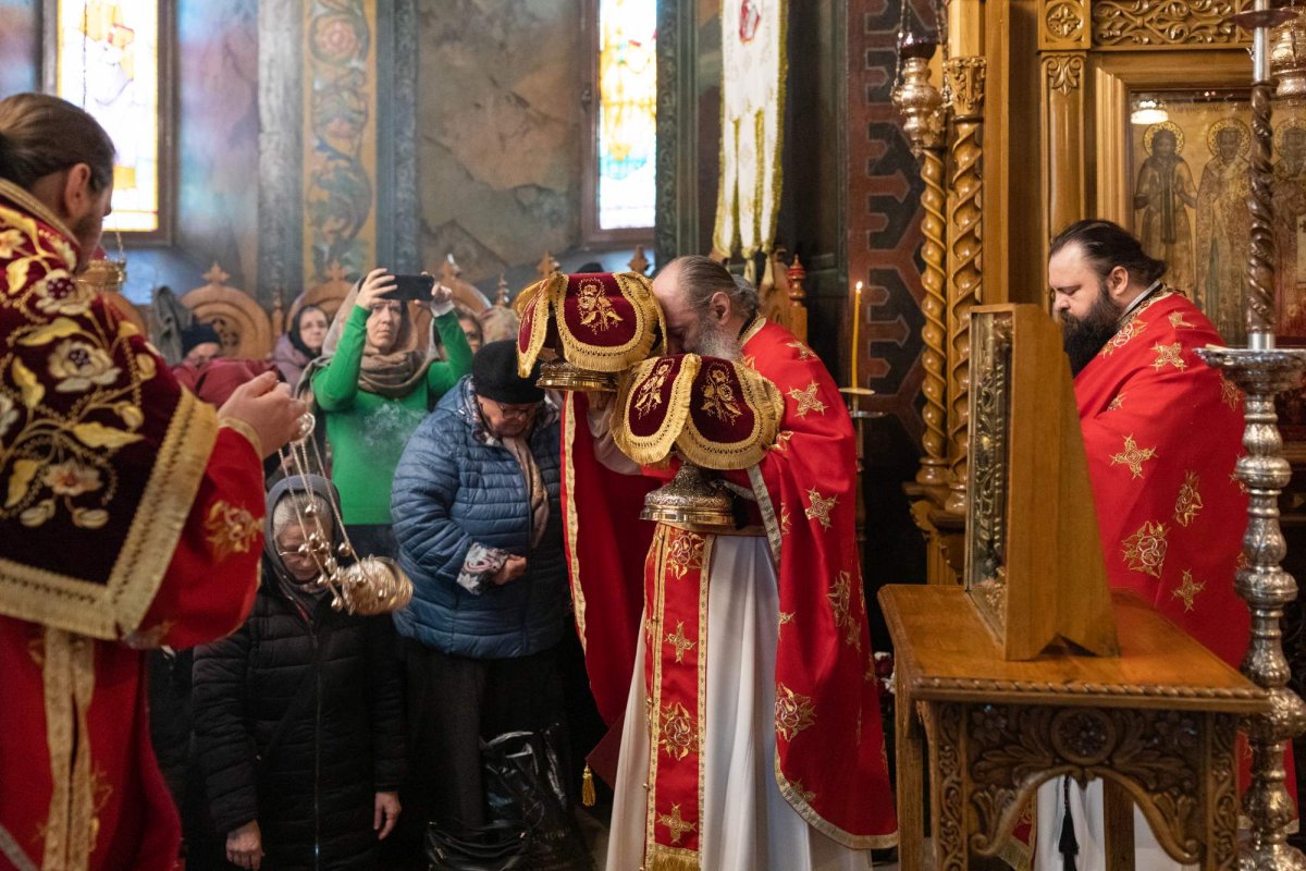 Cinstirea Sfinților 40 de Mucenici la Mănăstirea Antim din Capitală  246875