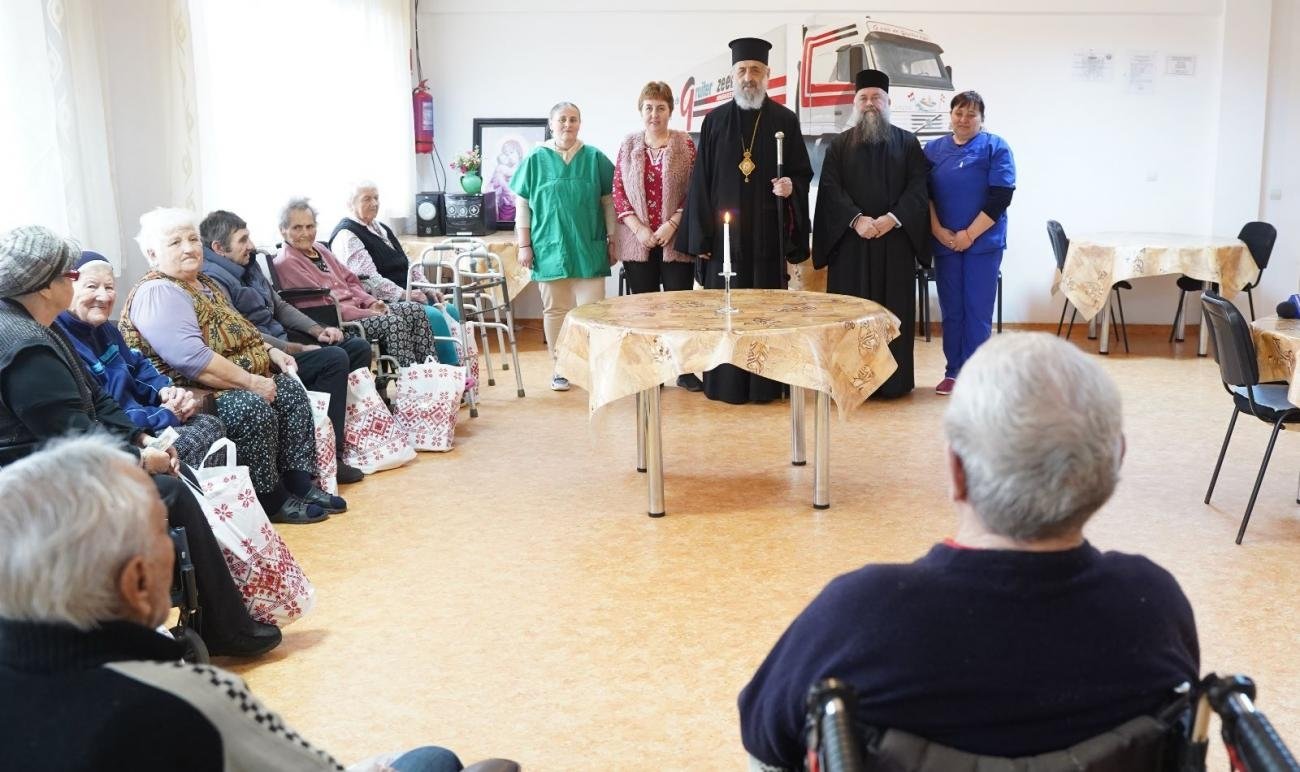 Vizită pastorală la Căminul pentru persoane vârstnice „Sfânta Ana” din Teiuș, Alba 246808