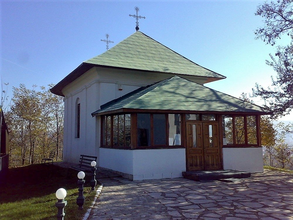 Mănăstirea Antim-Troianu întregește viața monahală a Râmnicului 246904