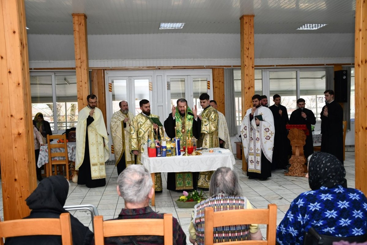 Program eparhial de intensificarea a rugăciunii la centre pentru vârstnici 246965