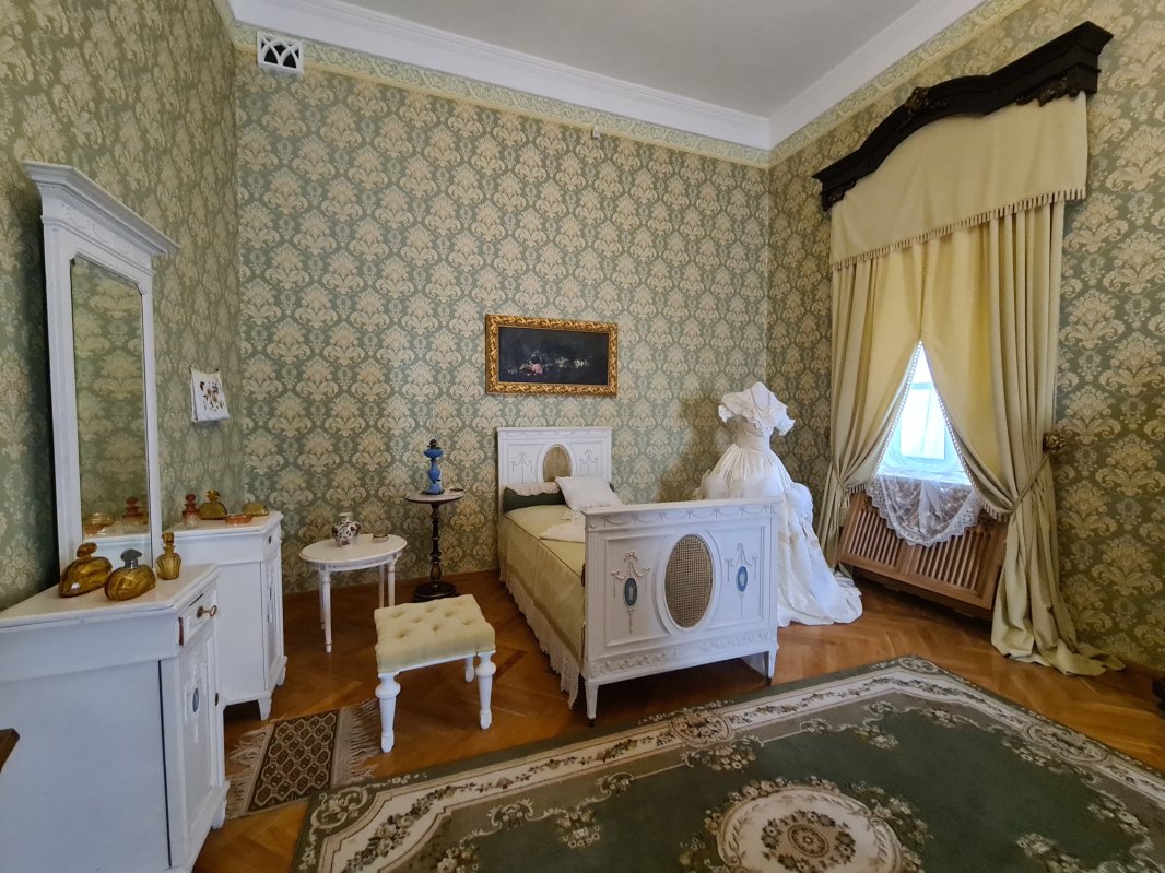 Ruginoasa, singurul cămin al domnitorului Unirii 247029