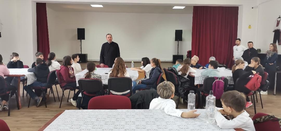 Șezătoare populară și spectacol dedicat mamelor la Slobozia 246971