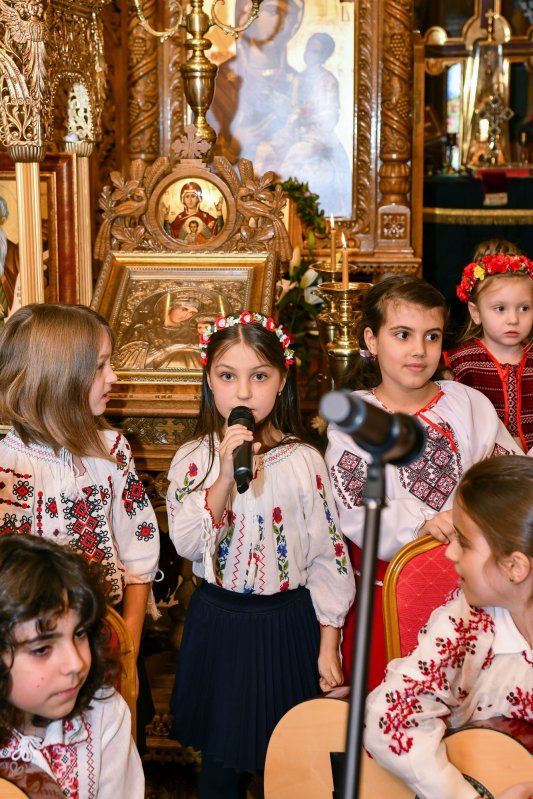 Ziua Mamei sărbătorită într‑o parohie bucureşteană 247158