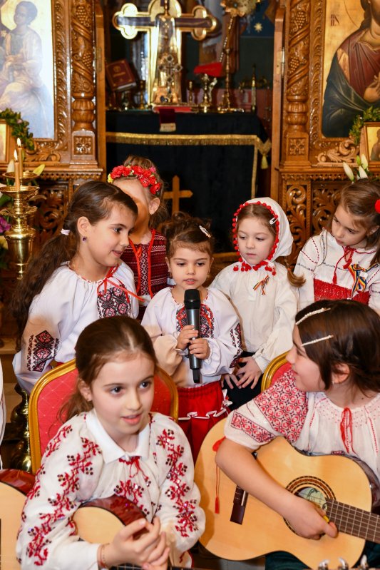 Ziua Mamei sărbătorită într‑o parohie bucureşteană 247159