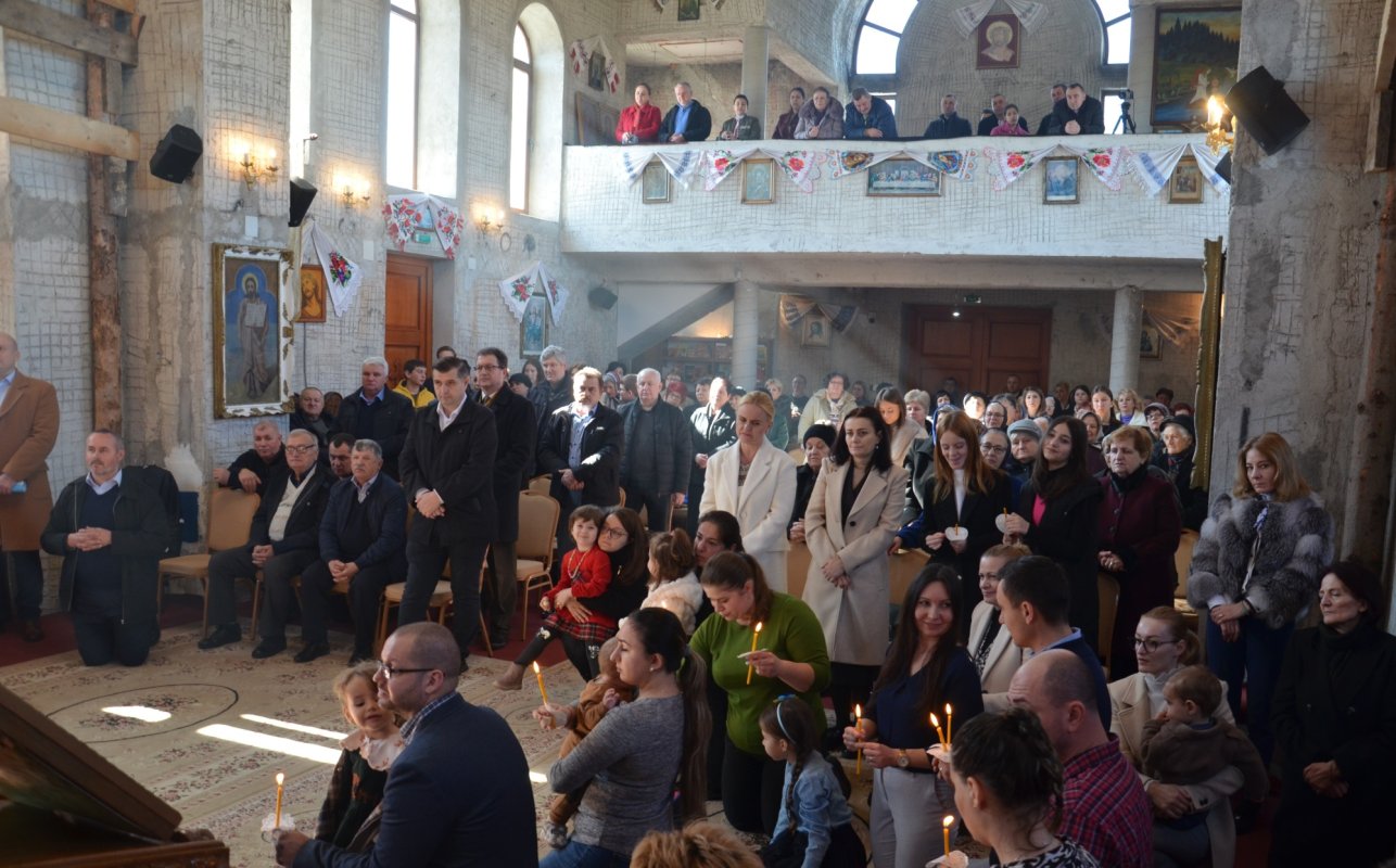 Slujire arhierească în Parohia Rontău, județul Bihor 247319