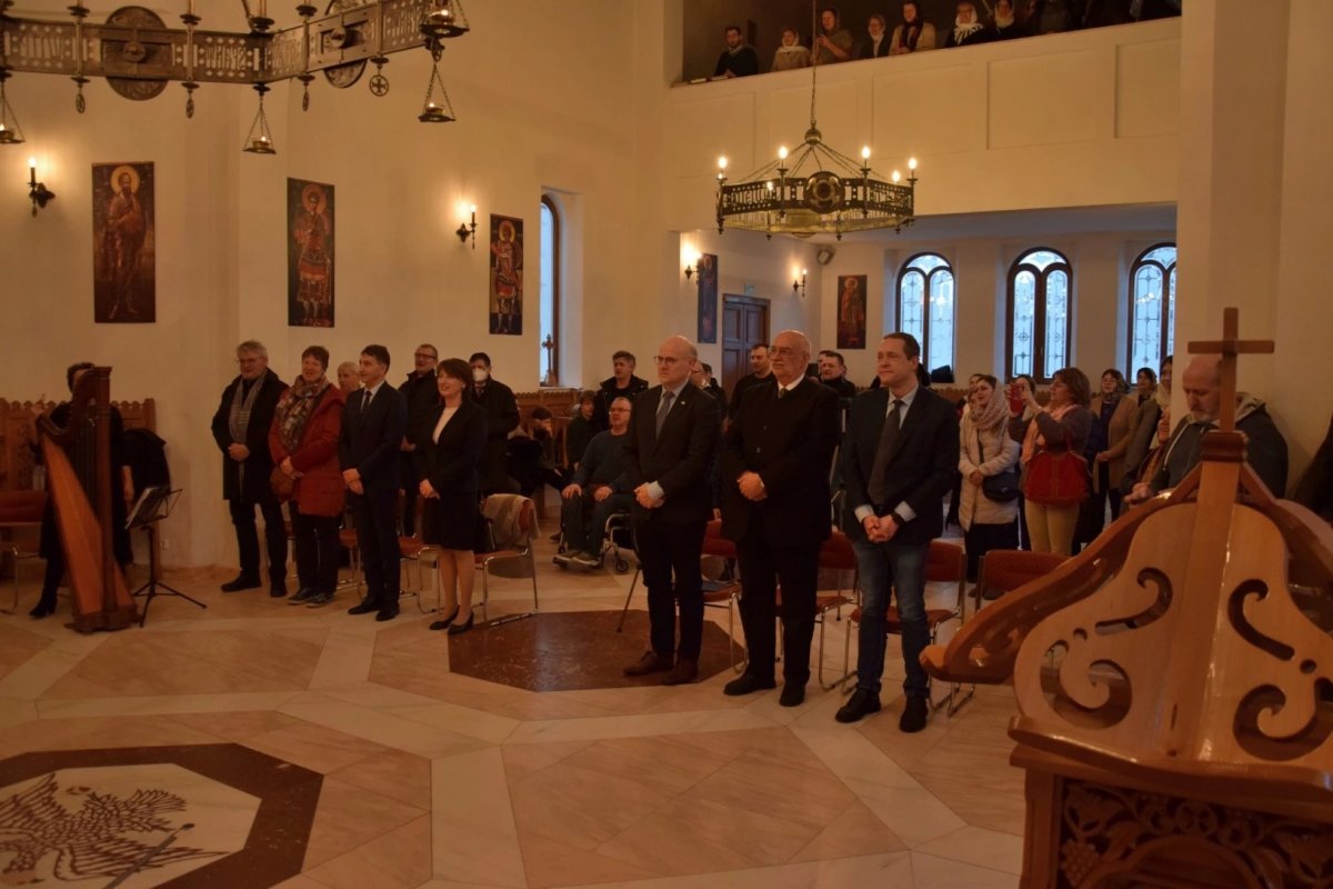 Recunoaștere din partea statului pentru Mitropolia Germaniei, Europei Centrale şi de Nord  247403