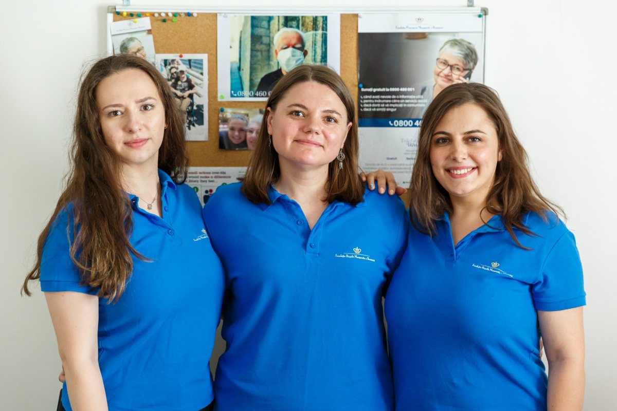 Telefonul Vârstnicului, un ajutor pentru bătrâni 247350