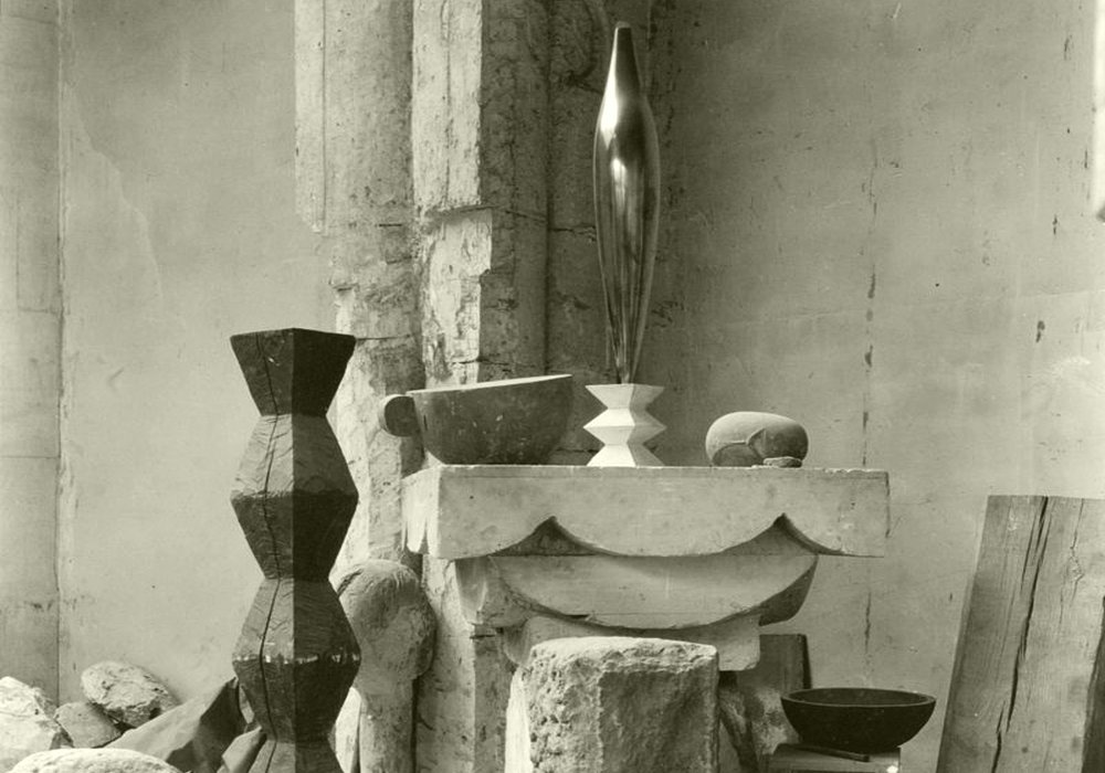 Despre genurile minore  și disciplinele neglijabile 247509