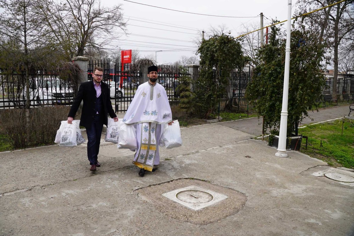 Buchet de evenimente în Arhiepiscopia Dunării de Jos 247725