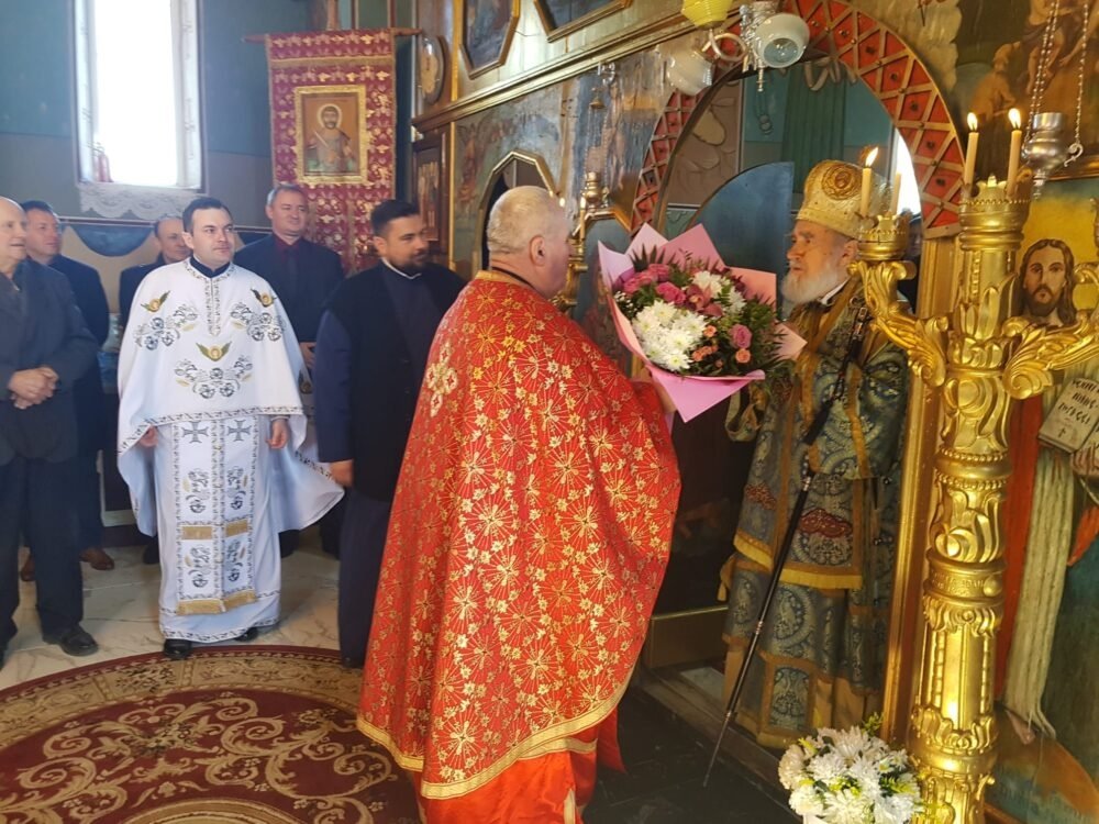 Înnoirea bisericii parohiale din Mânerău 247713