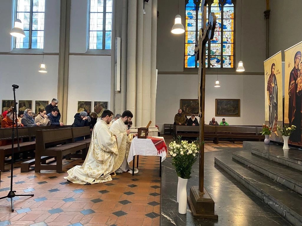 Moaștele Sfântului Dionisie Erhan în Protopopiatul Nordrhein-Westfalen Sud 247792