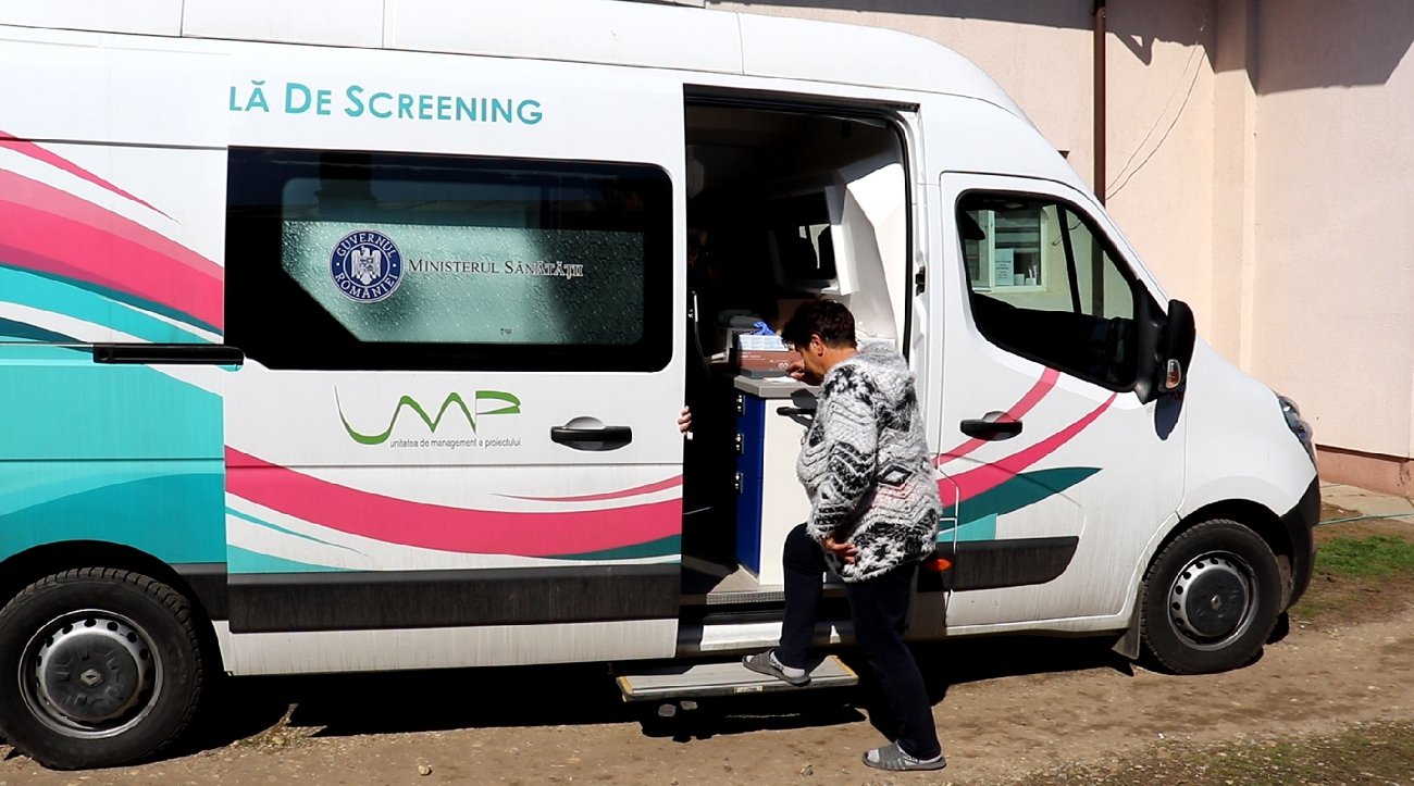 Voluntarii Paraclisului Catedralei Naţionale au revenit în localitatea ilfoveană Vidra 247849