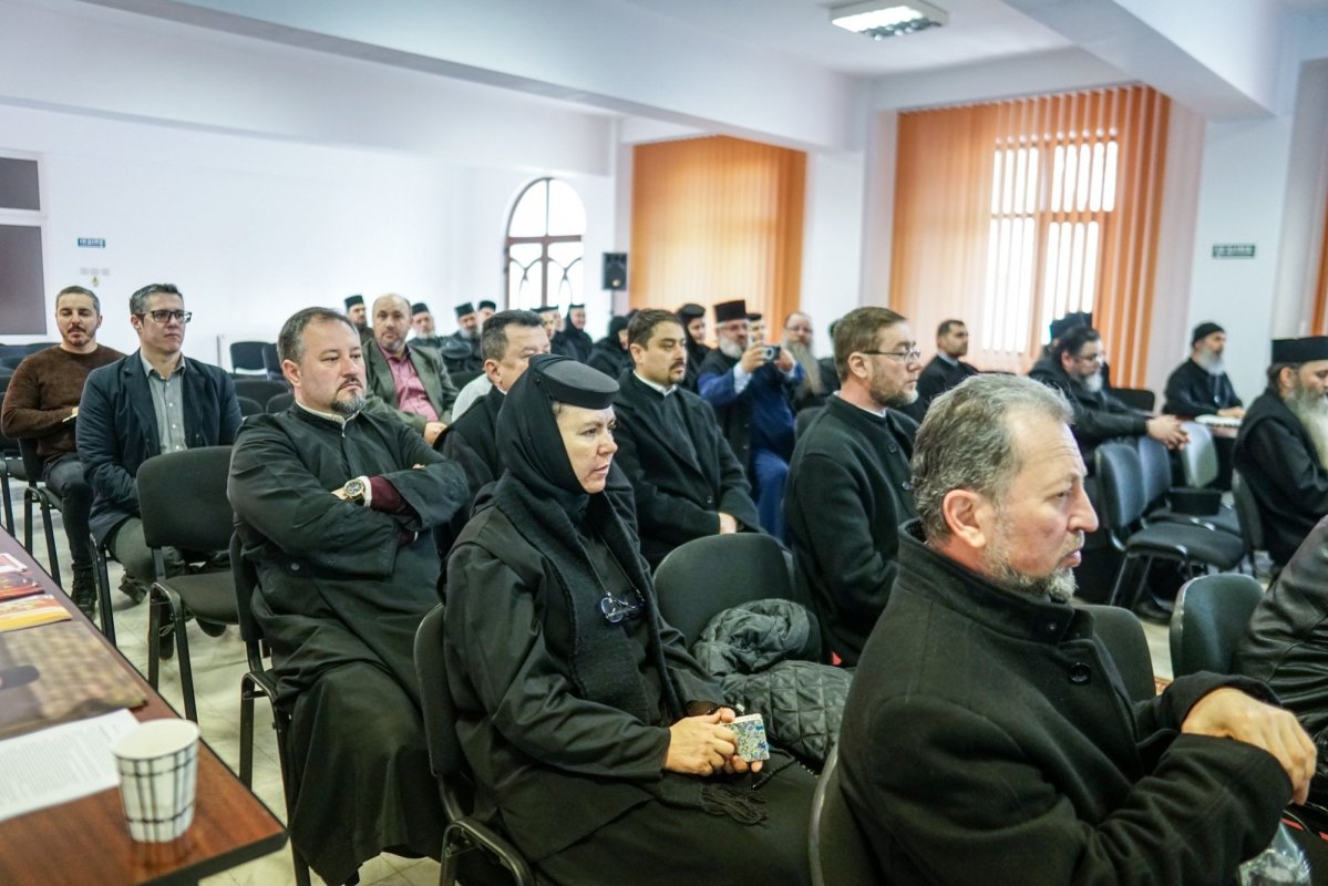 Întâlnire de lucru în domeniul situațiilor de urgență la Pitești 247935