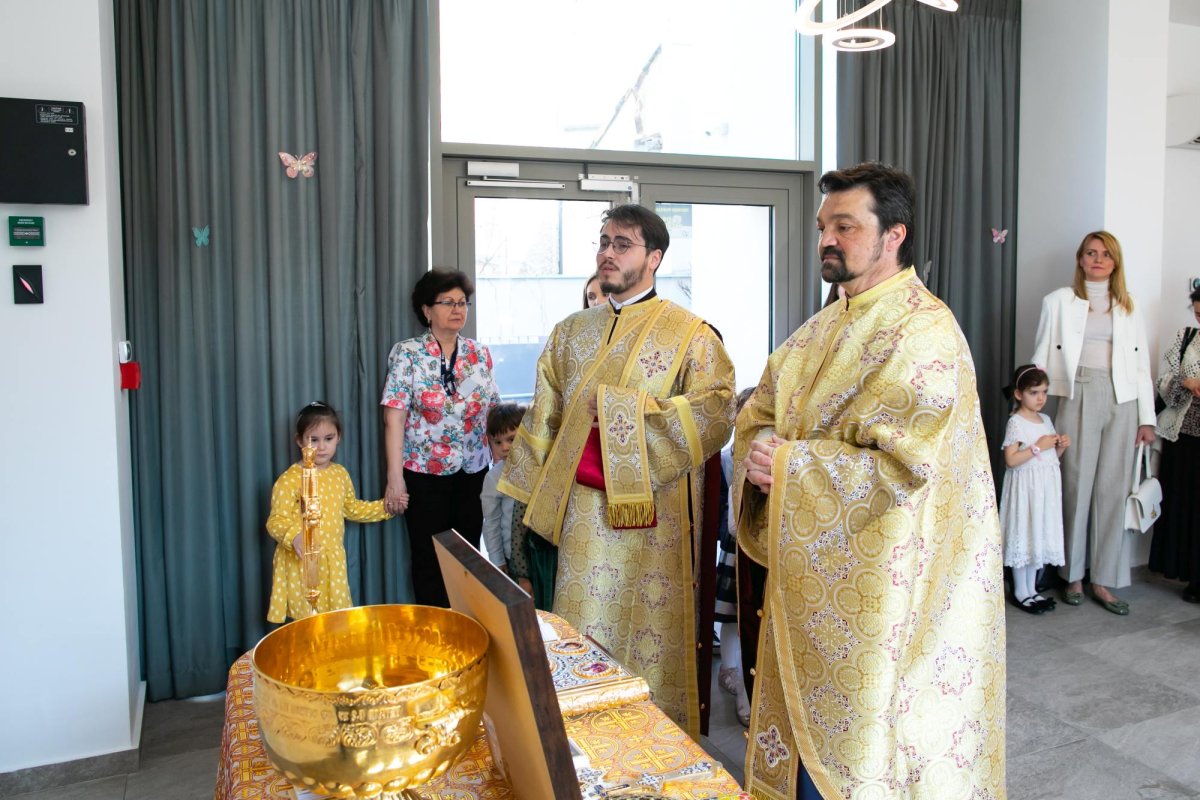 Moment de bucurie pentru copiii Grădiniței Patriarhiei Române  248111