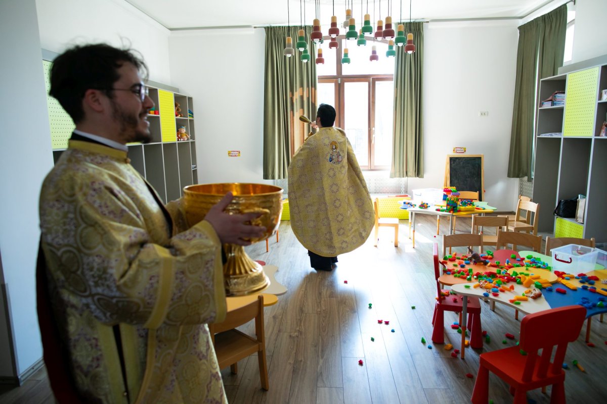 Moment de bucurie pentru copiii Grădiniței Patriarhiei Române  248135