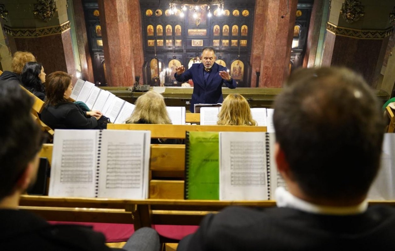 „Creștin adevărat este acela care se străduiește, pe cât este cu putință omului, să-L urmeze pe Hristos” 248392