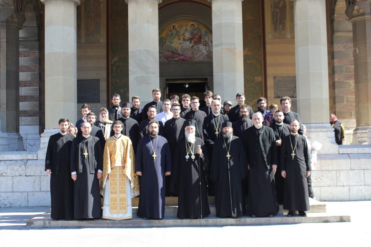 Hirotonie la Catedrala Mitropolitană din Craiova 248404