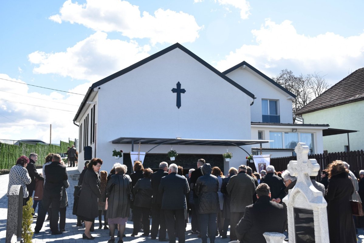 Sfințirea ansamblului parohial din cartierul clujean Borhanci 248383