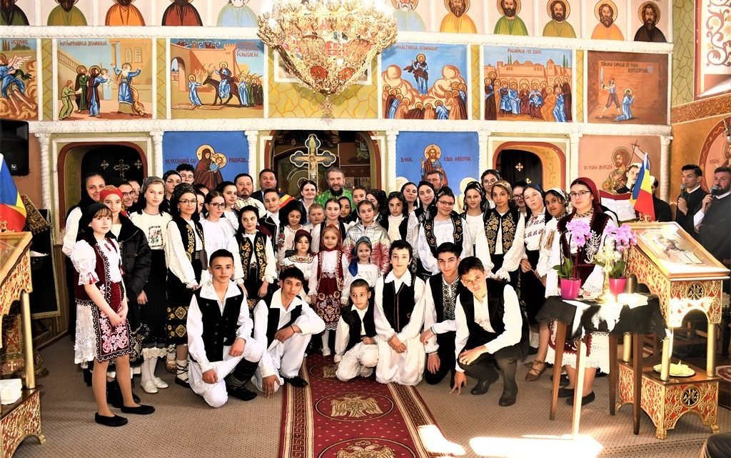 Vizită arhierească la Parohia Verendin, județul Caraș-Severin 248410