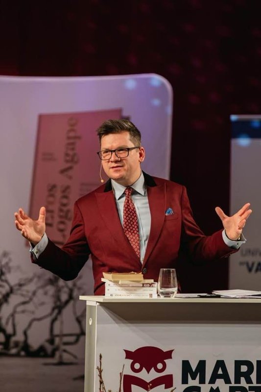 Conferința „Eros, Logos & Agape” la Teatrul Regina Maria din Oradea 248513