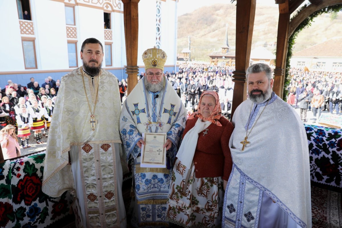 Hramul bisericii din Ieud Centru, Maramureş 248511