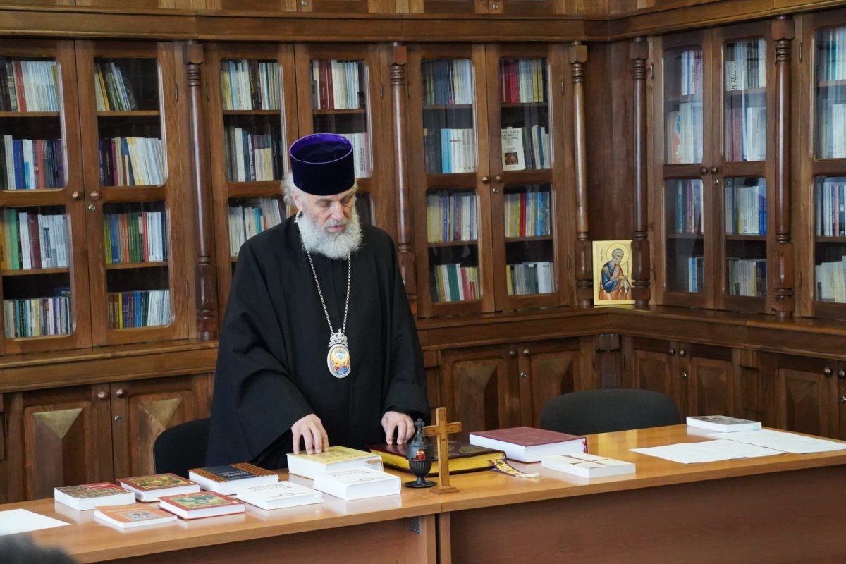 Întrunire a preoţilor capelani din Eparhia Dunării de Jos  248636