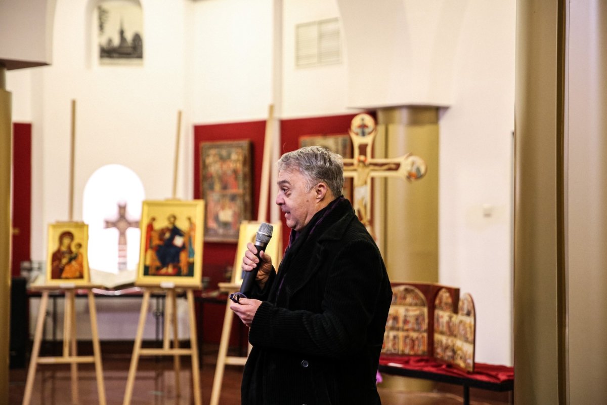 Expoziția de icoane pe lemn „Patimi și Cruce” la Muzeul Mitropoliei Clujului 248718