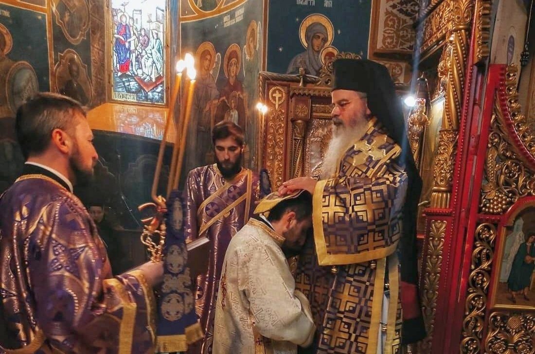 Hirotonie la Catedrala Episcopală din Huși 248715