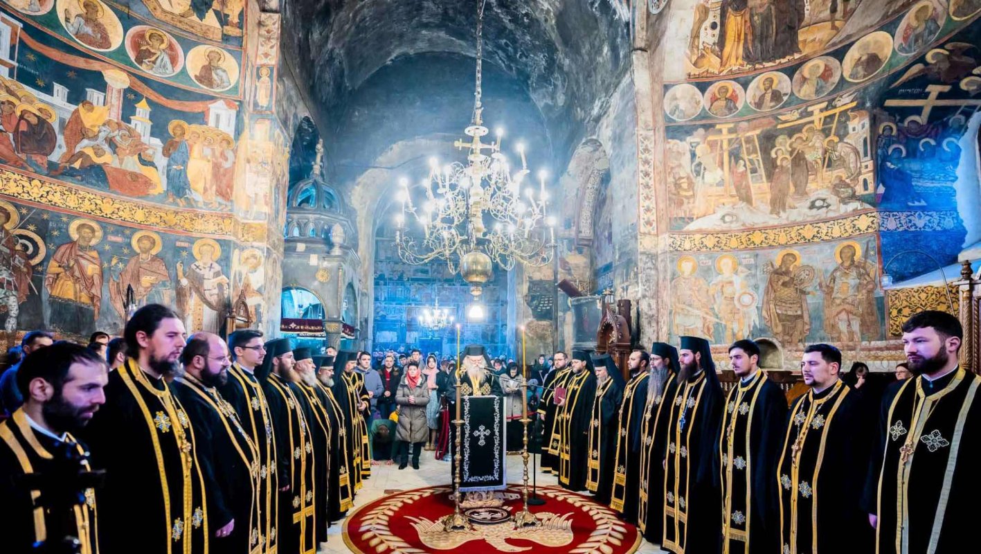 Seară de rugăciune la Catedrala Arhiepiscopală din Suceava 248714