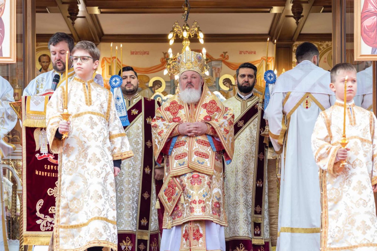 Hirotonie întru diacon la Paraclisul Catedralei Naționale 249088