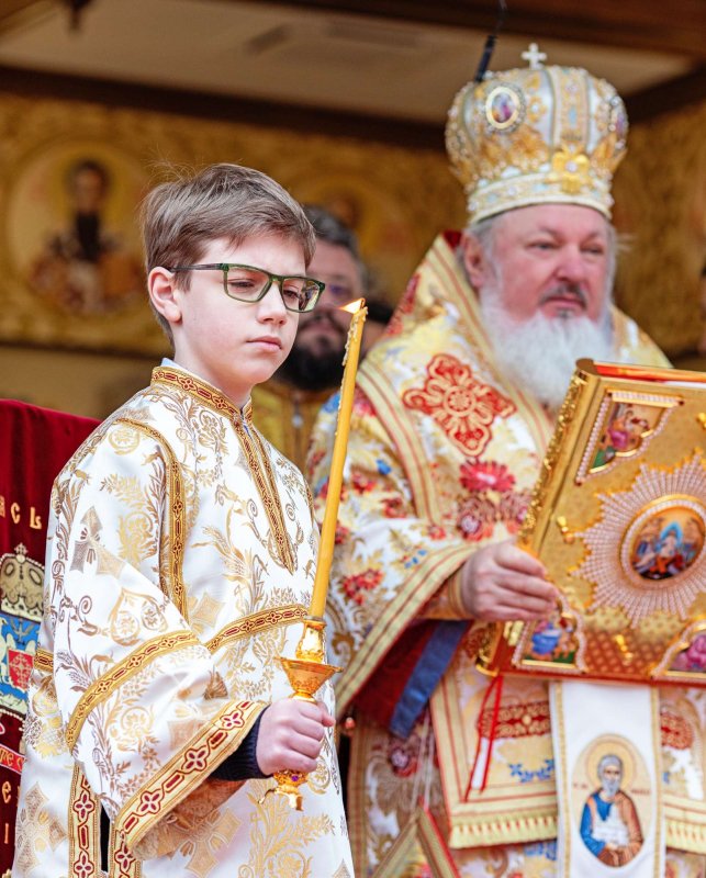 Hirotonie întru diacon la Paraclisul Catedralei Naționale 249090