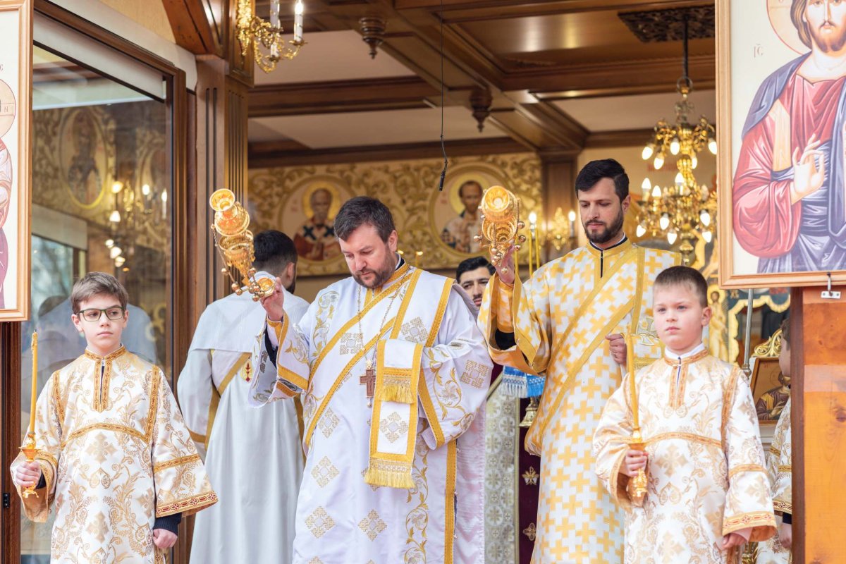 Hirotonie întru diacon la Paraclisul Catedralei Naționale 249093