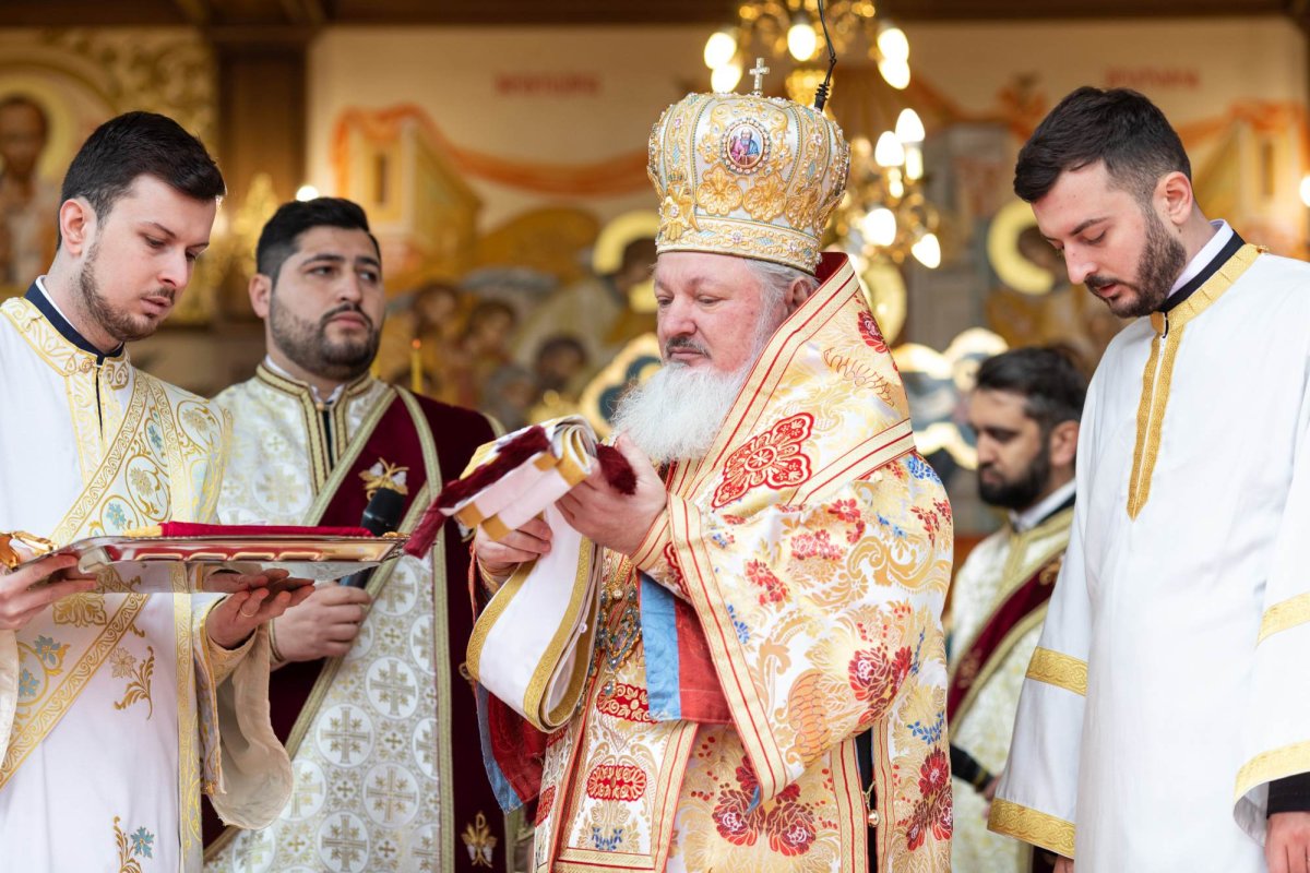 Hirotonie întru diacon la Paraclisul Catedralei Naționale 249113