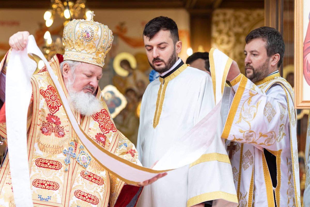 Hirotonie întru diacon la Paraclisul Catedralei Naționale 249116