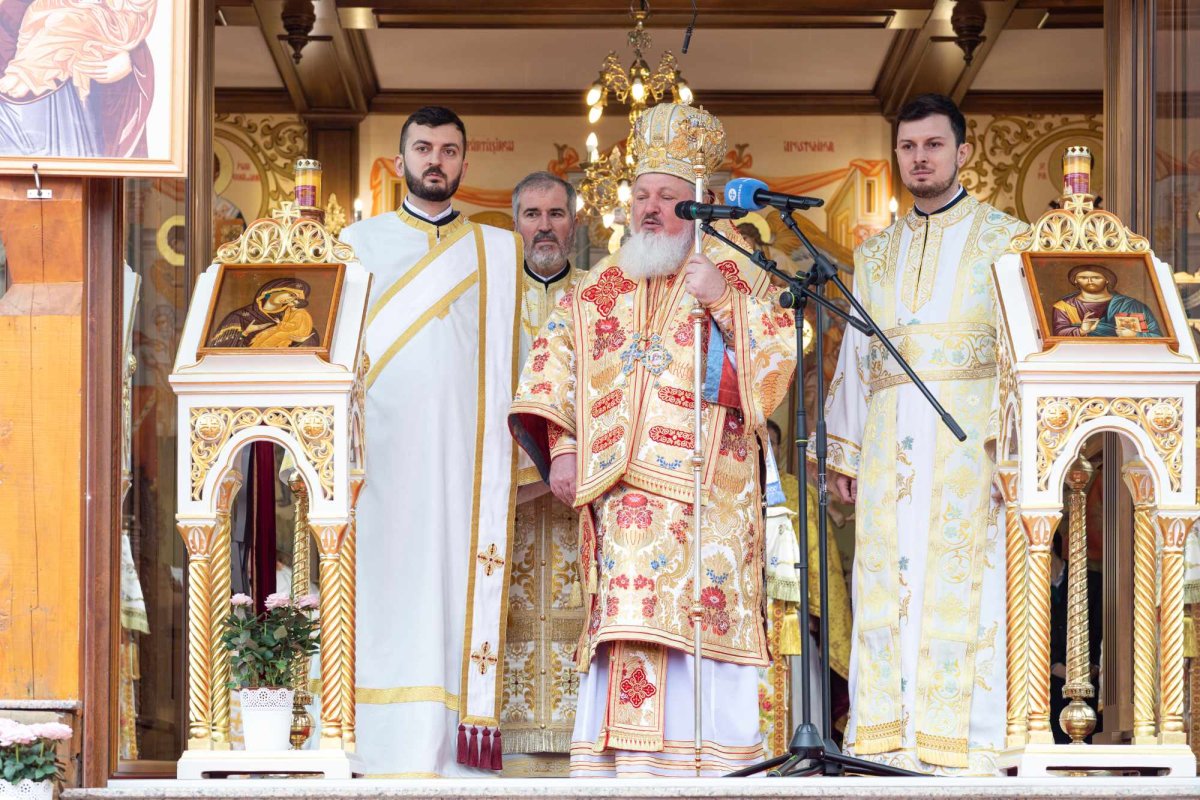 Hirotonie întru diacon la Paraclisul Catedralei Naționale 249128