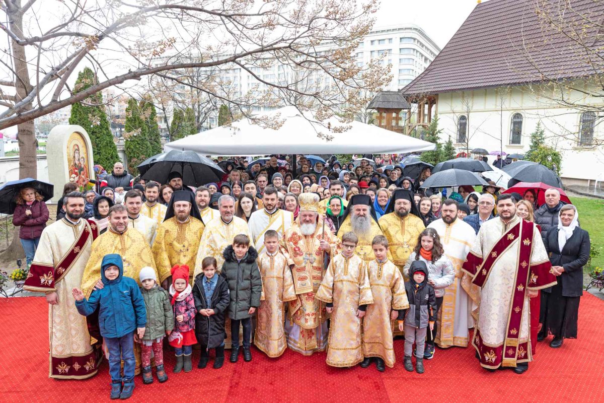 Hirotonie întru diacon la Paraclisul Catedralei Naționale 249130