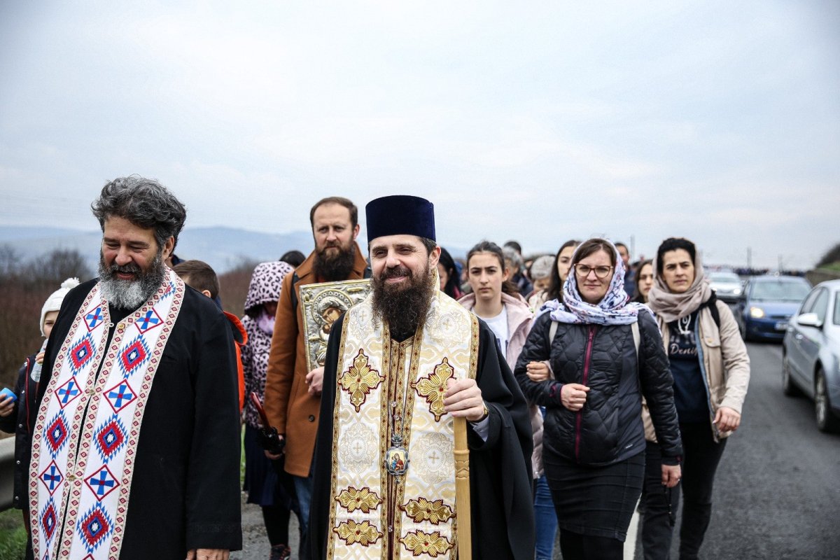 Pelerinaj al tinerilor de la Iclod la Mănăstirea Nicula 249031