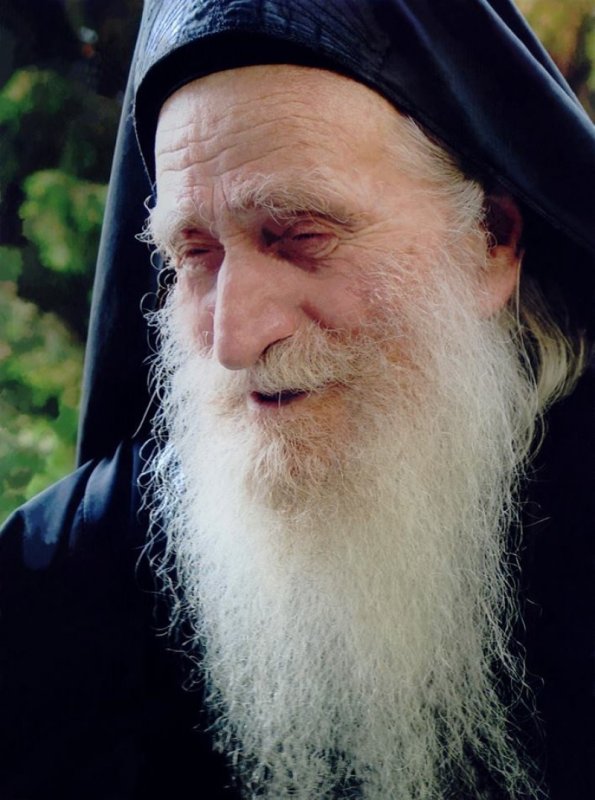 „Nu sunt pur și simplu niște monahi buni, ci cu adevărat sfinți” 249394