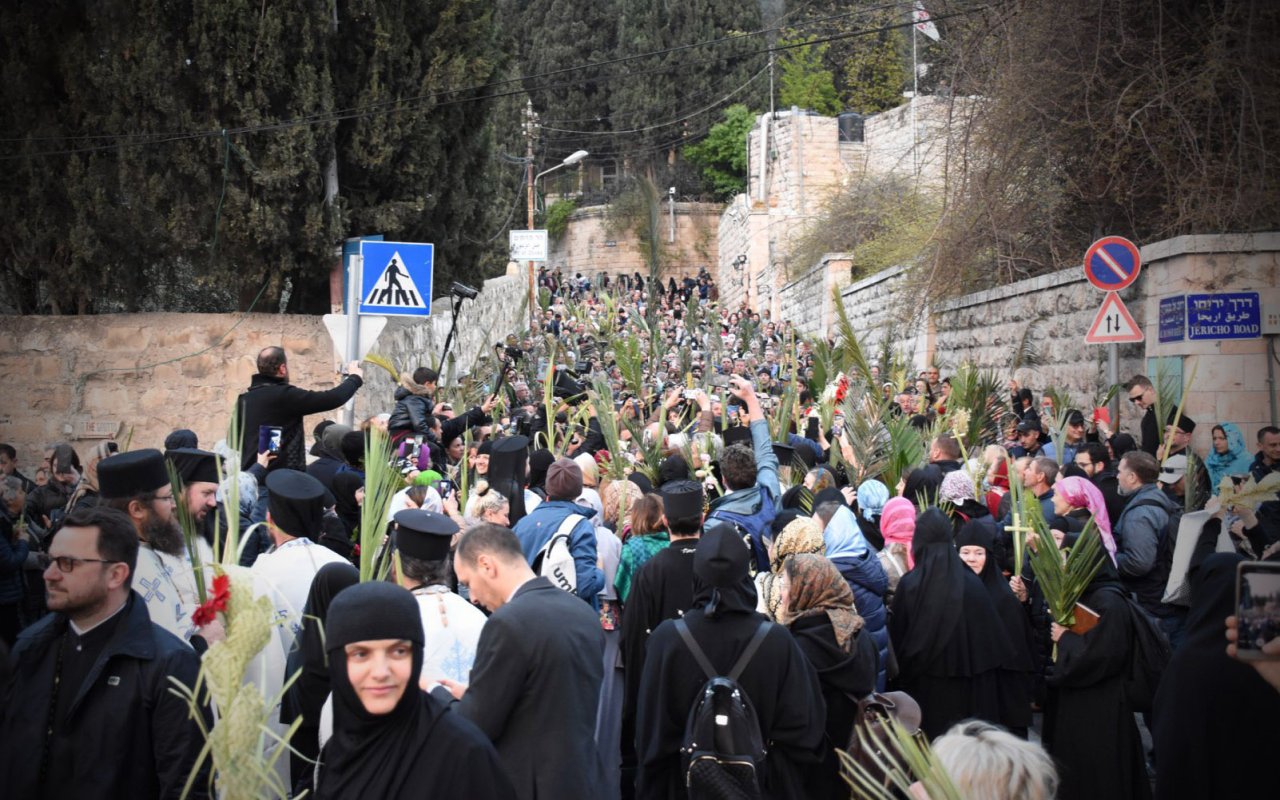 Împreună călătorind  pe cale cu Hristos 249187