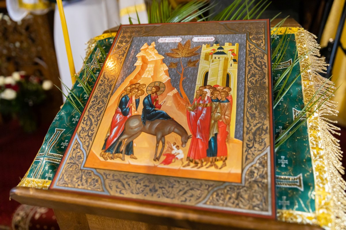 Pelerinaj și slujire arhierească în orașul Ploiești 249837