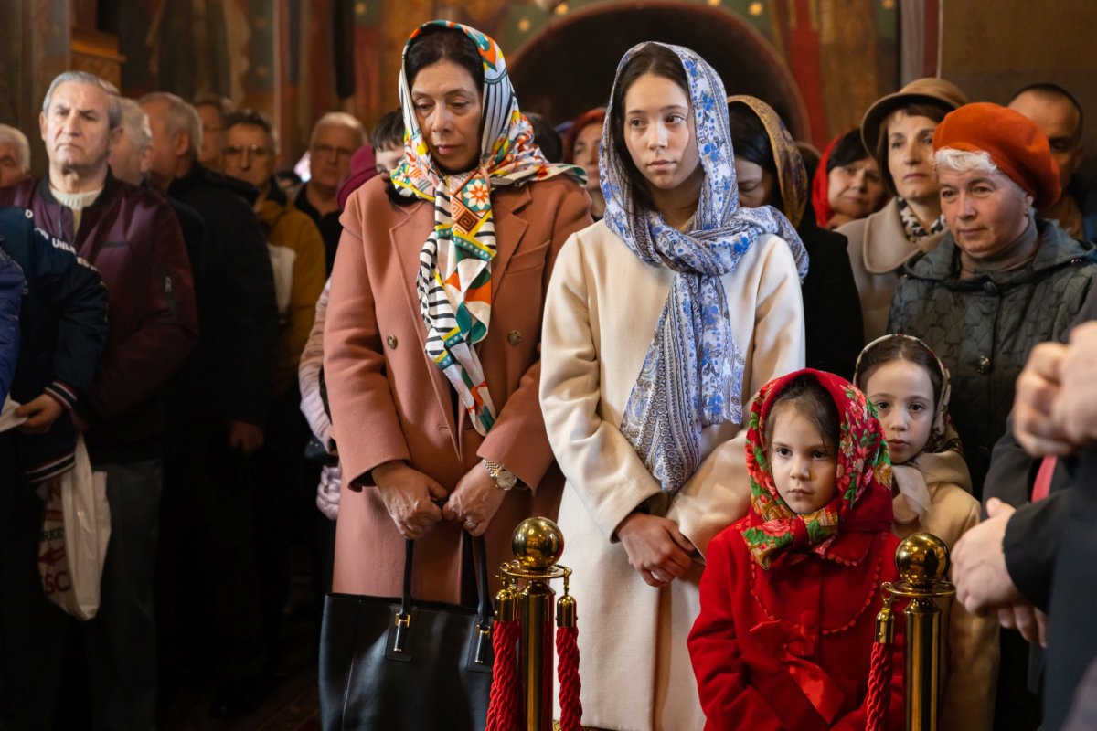 Pelerinaj și slujire arhierească în orașul Ploiești 249842