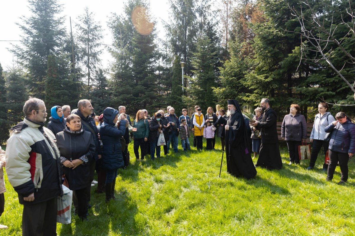 Pelerinaj și slujire arhierească în orașul Ploiești 249857